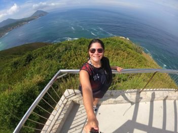 mirante pontal do atalaia e trilhas em arraial do cabo