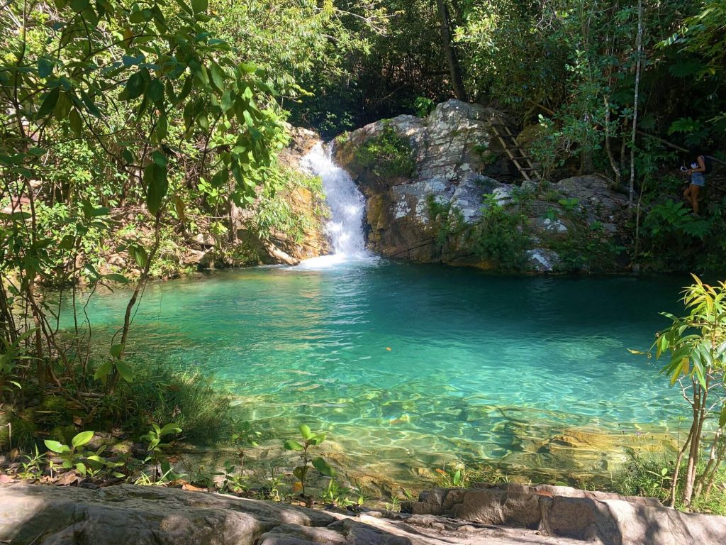 cachoeira santa barbarazinha chapada dos veadeiros