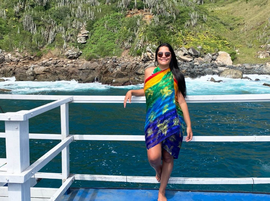 passeio de escuna cabo frio