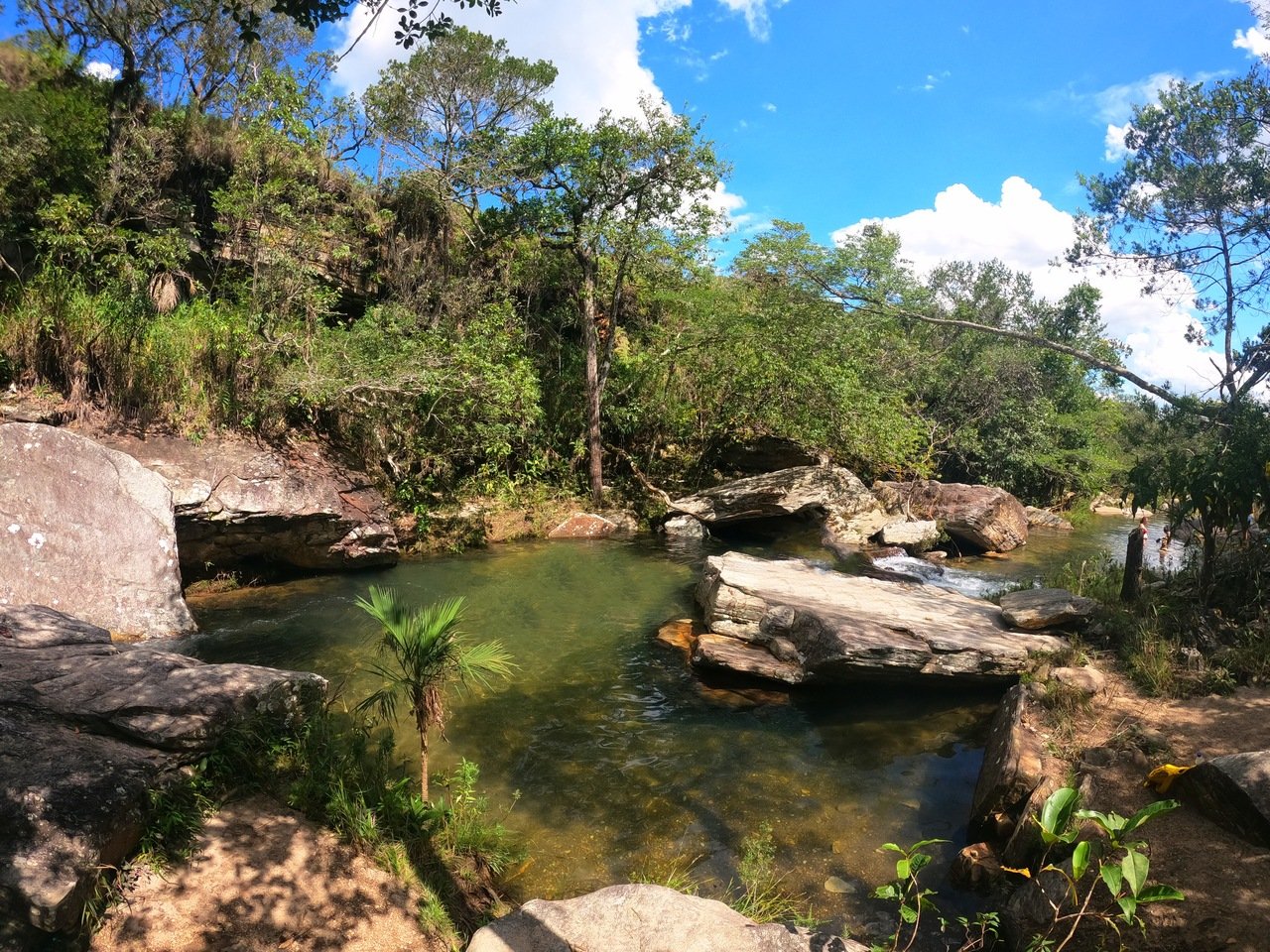 louva deus carrancas vargem grande