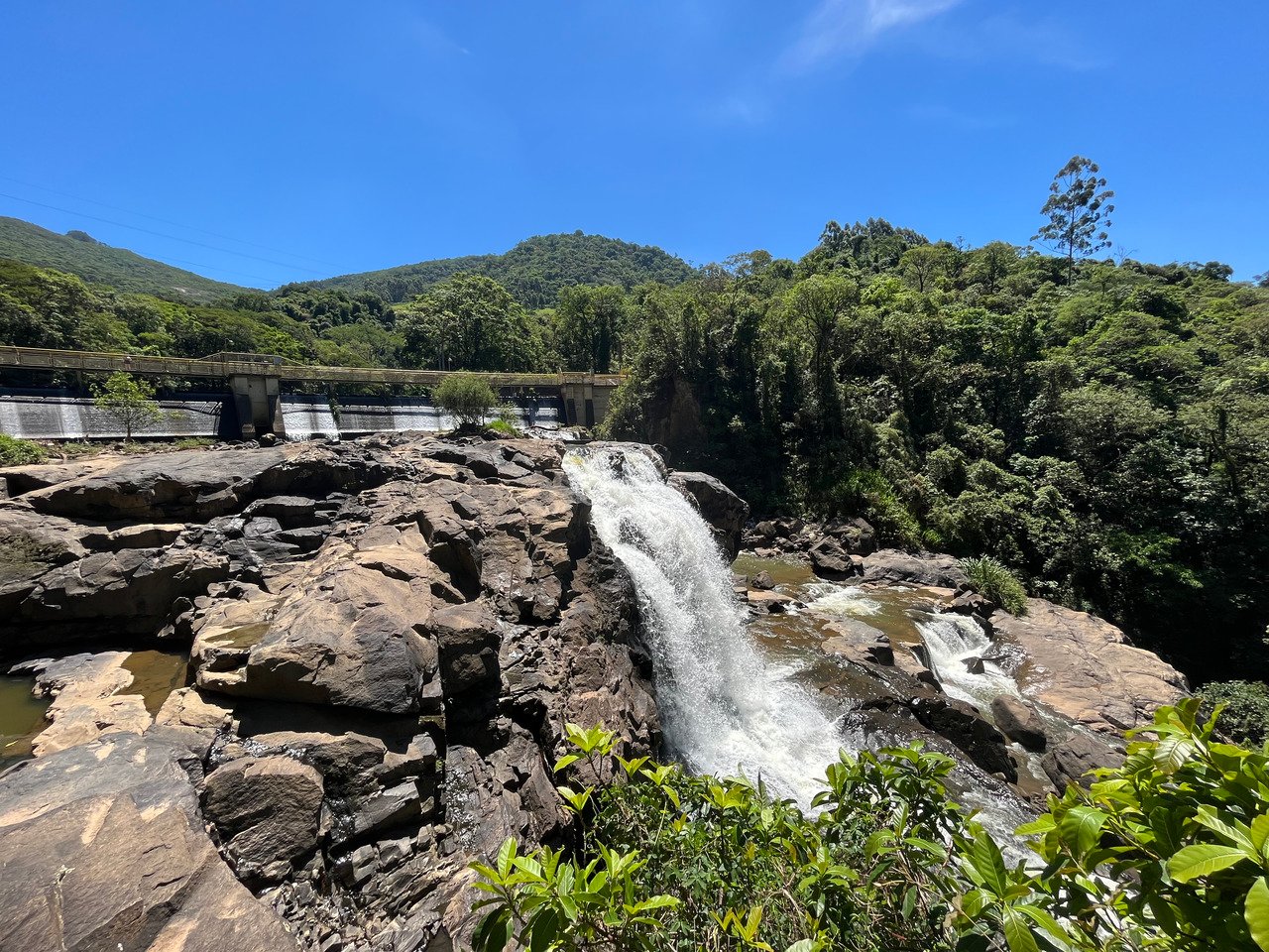 melhores cachoeiras em poços de caldas mg