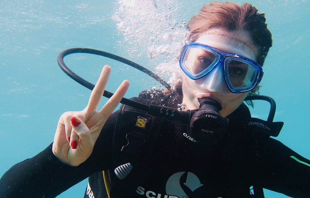 mergulhadora nos parrachos de pirangi