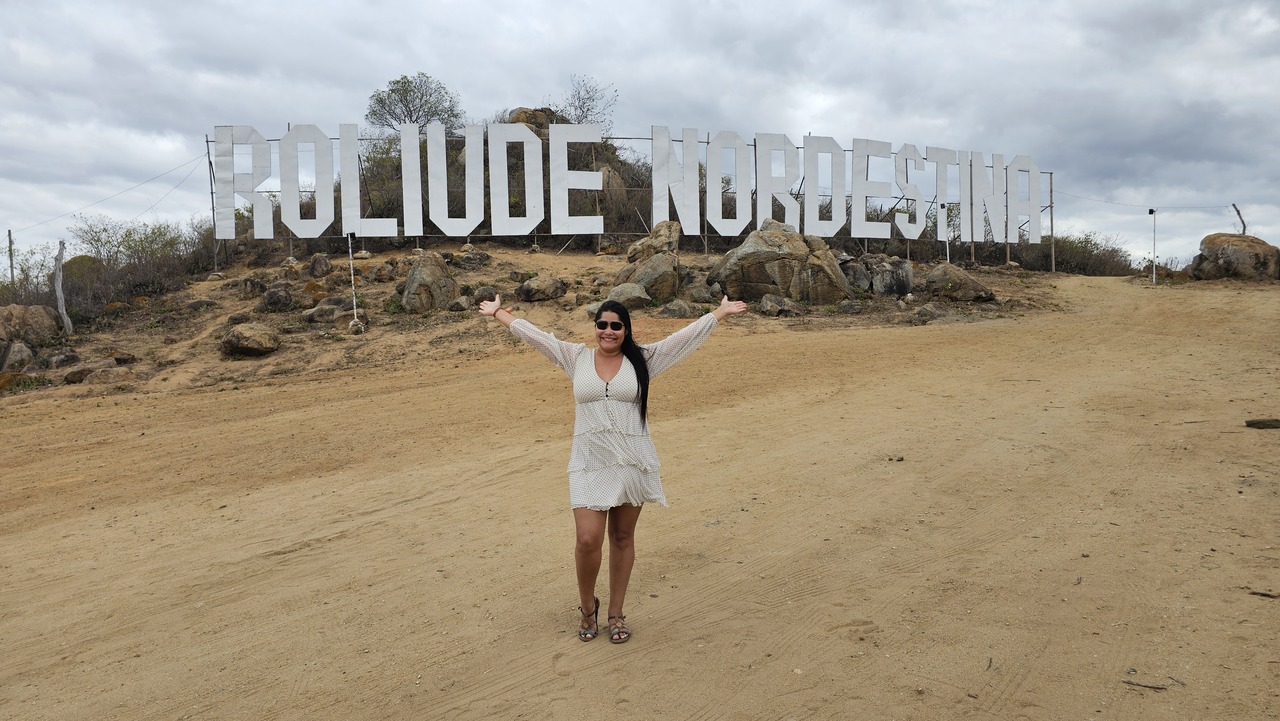 letreiro roliude nordestina