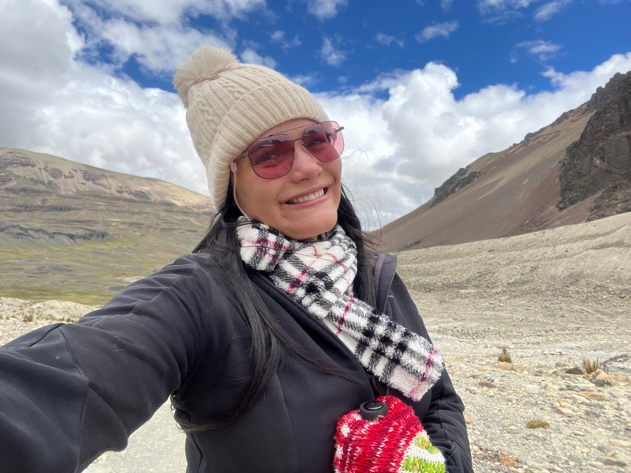 laguna charquini bolivia