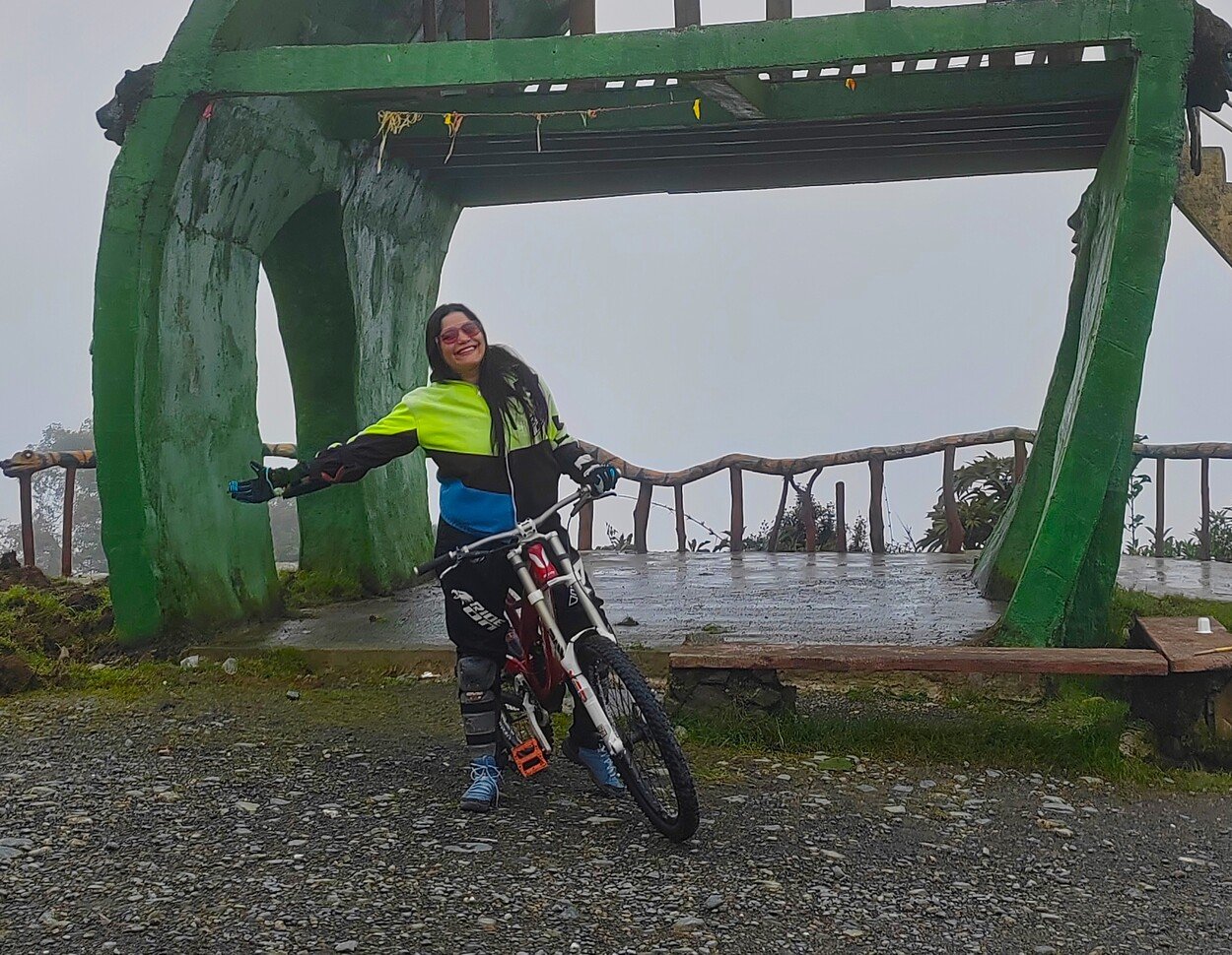 death road in bolivia Monumento Estrada da Morte