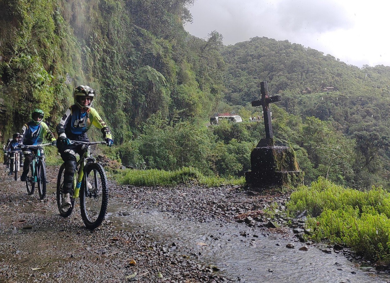 estrada da morte na bolivia